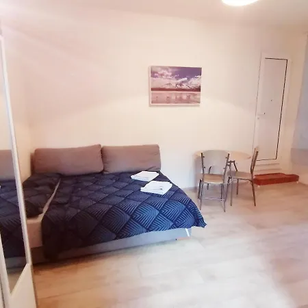 Apartamento Modern Studio For 2 In City Center Rijeka